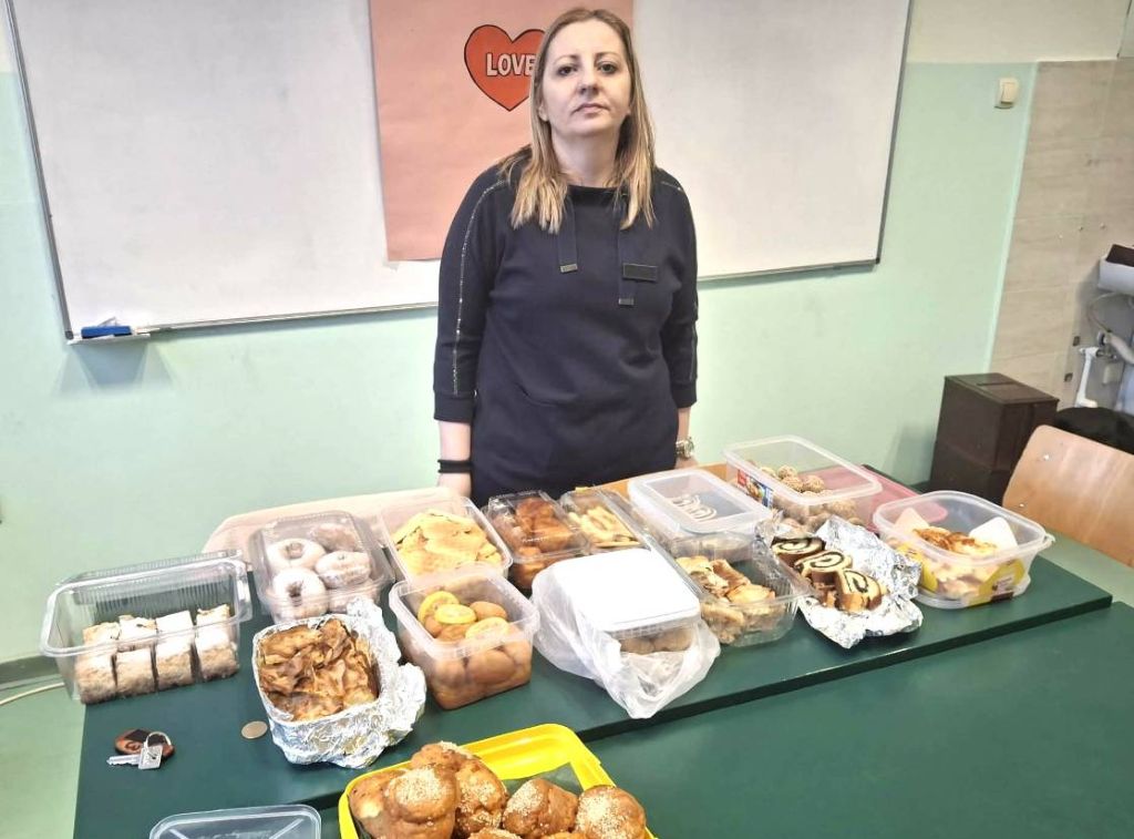 d858b8c7 c146 4938 88d0 cb75531e31ce