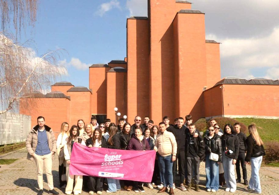 ecc5a590 734c 44d2 b819 30d099088866 (1)